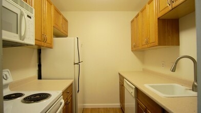 274 S Main St in Providence, RI - Foto de edificio - Building Photo