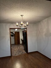 1175 Pebble Dr in Bristol, VA - Building Photo - Building Photo