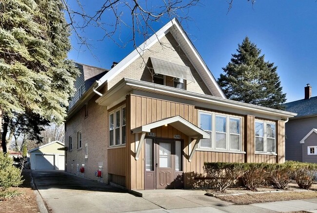 property at 3521 Oak Ave