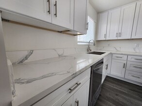 923 S Sherrill St in Anaheim, CA - Building Photo - Building Photo