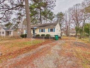 1018 Barlen Dr in Richmond, VA - Building Photo - Building Photo