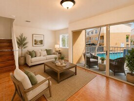 6235 SW Kendale Lakes Cir in Miami, FL - Building Photo