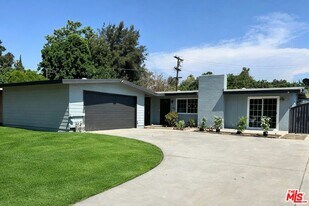 8198 Helena Ave in Riverside, CA - Building Photo