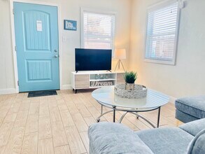 2050 Balboa Ave, Unit 2050 in San Diego, CA - Building Photo - Building Photo