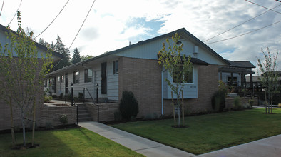 Mill Creek Meadows in Salem, OR - Building Photo - Building Photo