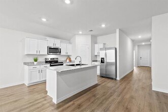 3425 Tomahawk Dr in Sherman, TX - Building Photo - Building Photo