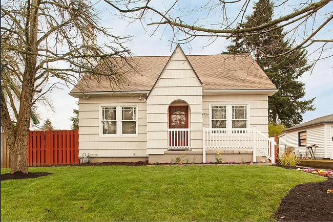 6926 N Campbell Ave in Portland, OR - Building Photo - Building Photo