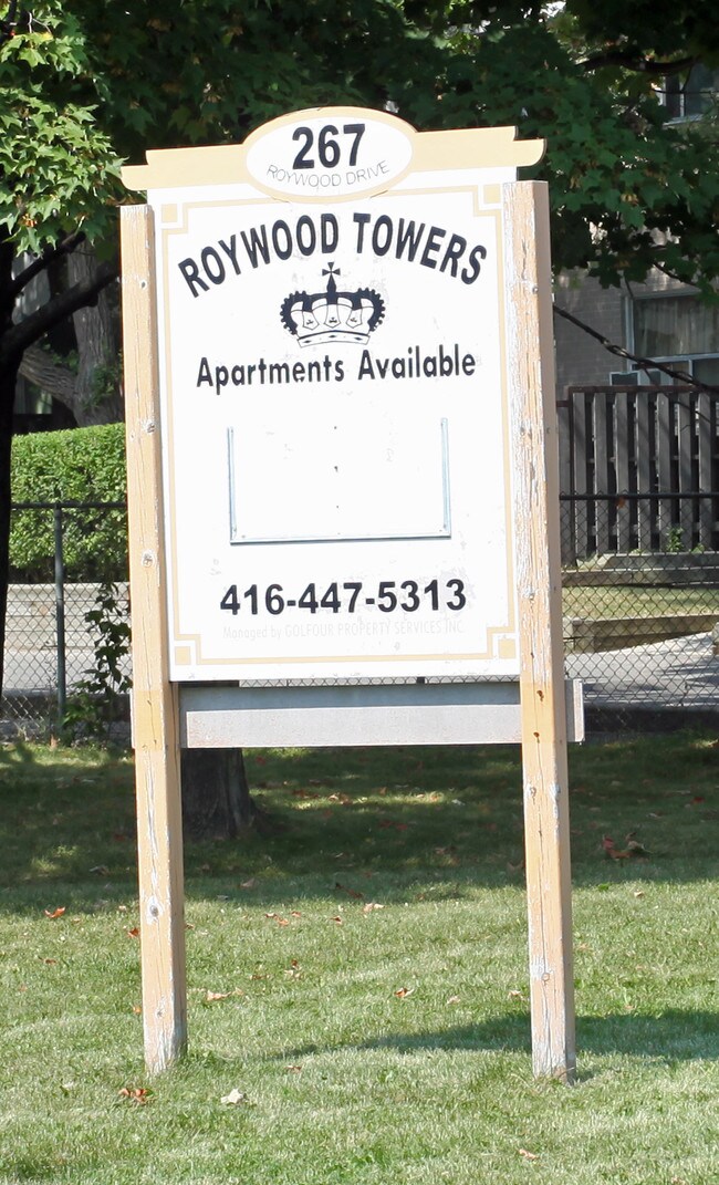 Roywood Towers in Toronto, ON - Building Photo - Building Photo