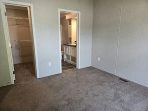 9 Viber in Hamburg, NY - Building Photo - Building Photo