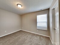 3245 Lakestream Dr photo'