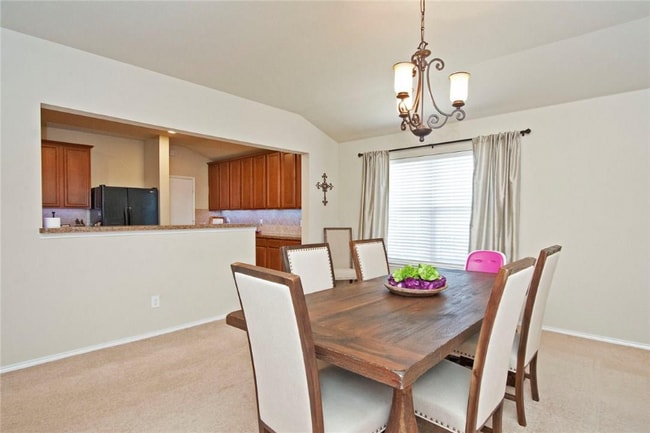 5917 Stone Mountain Rd in The Colony, TX - Foto de edificio - Building Photo