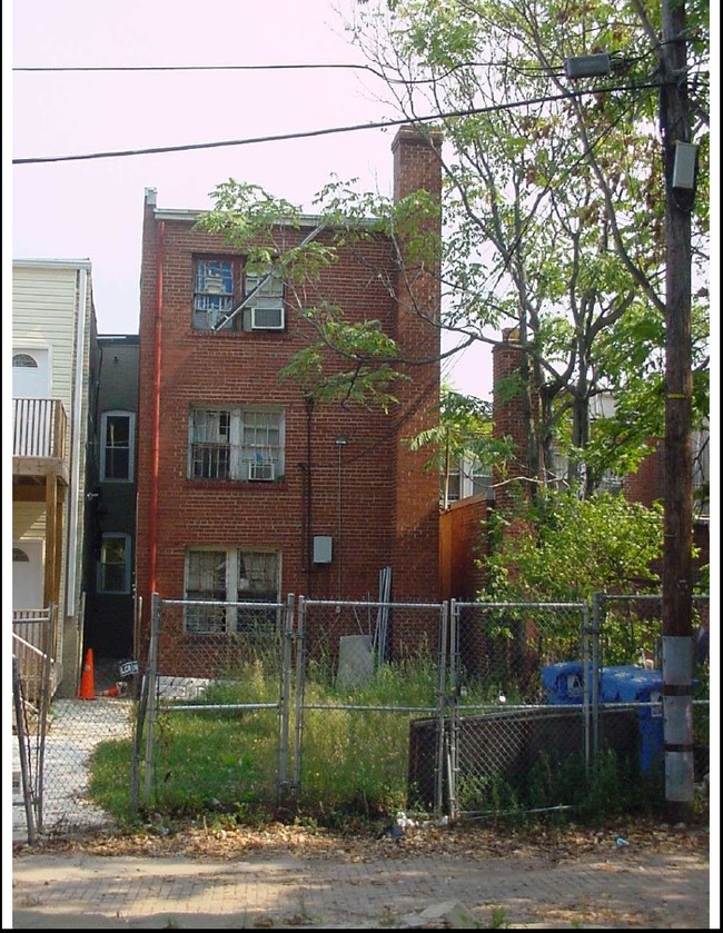 L'Elysee Residence in Washington, DC - Building Photo - Building Photo