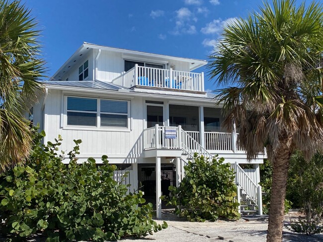 property at 405 Luke St
