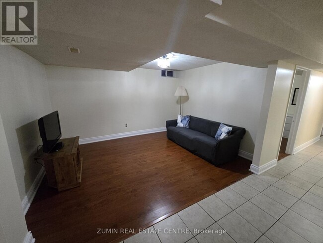 property at 5187 Springbok Crescent