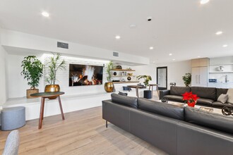 Sepulveda West Apartments in Los Angeles, CA - Building Photo - Building Photo