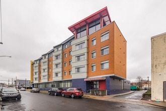 Albion Apartments in Bridgeport, CT - Building Photo - Building Photo