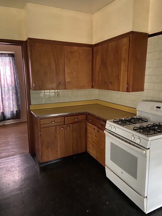 property at 836 Park St