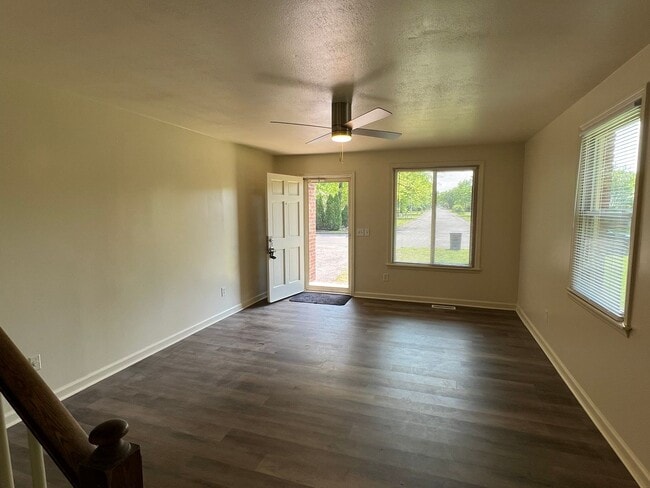 1419 Huntington Dr in Murfreesboro, TN - Foto de edificio - Building Photo