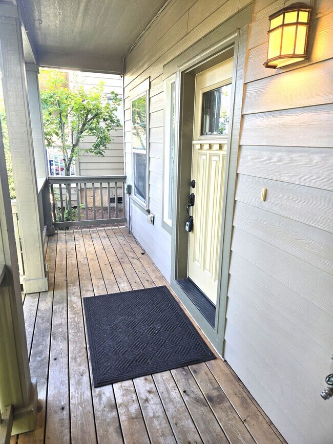 14218 Brittany Terrace in Oregon City, OR - Building Photo - Building Photo