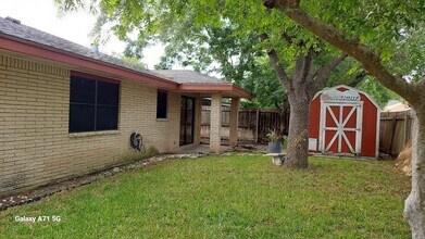 2825 Swiss Pine Ct in Harlingen, TX - Building Photo - Building Photo
