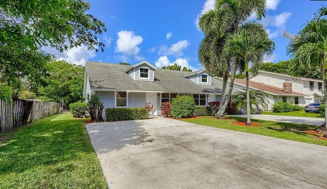 9258 Green Meadows Way in Palm Beach Gardens, FL - Building Photo - Building Photo