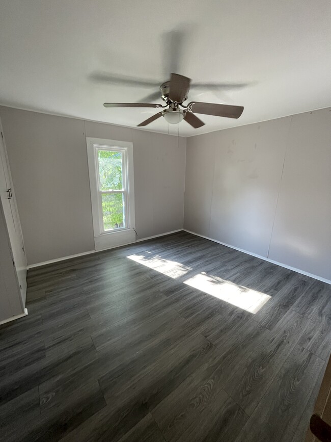 377 E 3rd St in Corning, NY - Building Photo - Building Photo