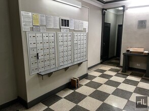 WEST 72 STREET in New York, NY - Building Photo - Building Photo