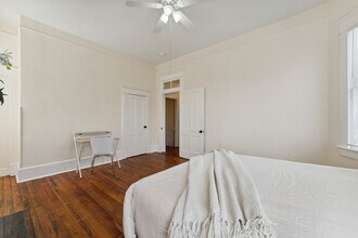 11 E 39th St in Savannah, GA - Building Photo - Building Photo