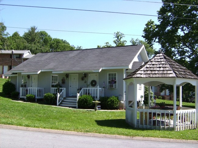 Milligan View & West Haven Apartments in Johnson City, TN - Building Photo - Building Photo