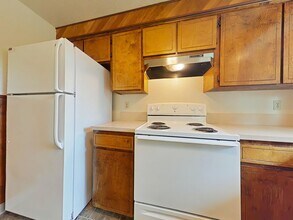 1947 SE Crystal Cir in Corvallis, OR - Building Photo - Building Photo