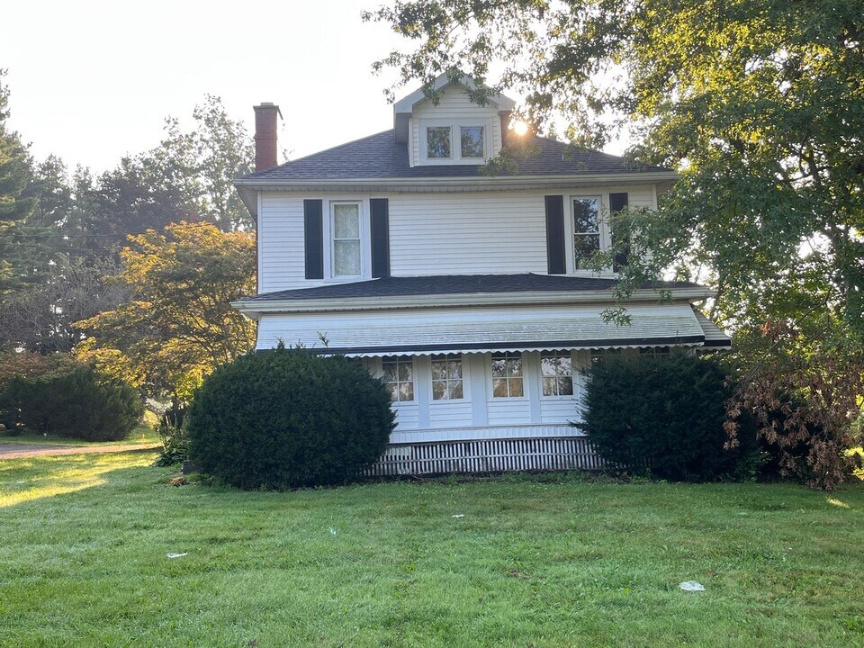 901 Co Rd 801 in Ashland, OH - Building Photo
