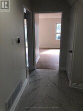 9 Sonoma Way in Toronto, ON - Building Photo - Building Photo