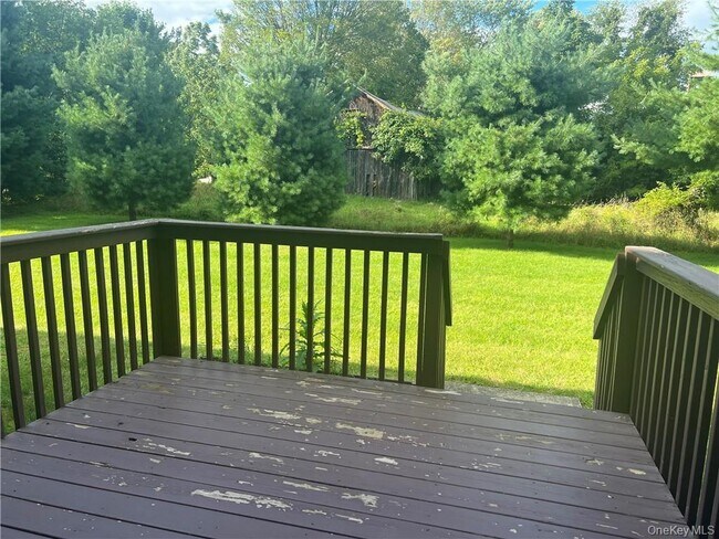 100 Boniface Dr in Pine Bush, NY - Building Photo - Building Photo