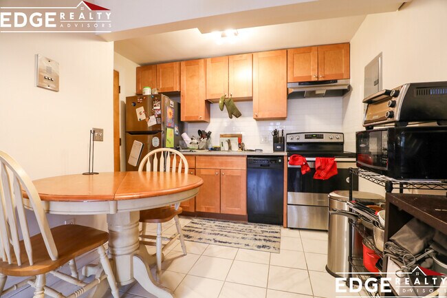 property at 11 Commonwealth Ct