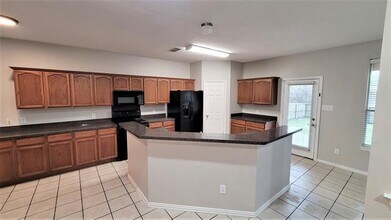 3408 Columbus St in Gainesville, TX - Building Photo - Building Photo
