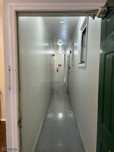 1165 E State St, Unit 10 in Trenton, NJ - Building Photo