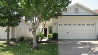 7627 Fallen Leaf in Missouri City, TX - Building Photo - Building Photo