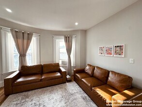 670-672 Massachusetts Ave in Boston, MA - Building Photo - Building Photo