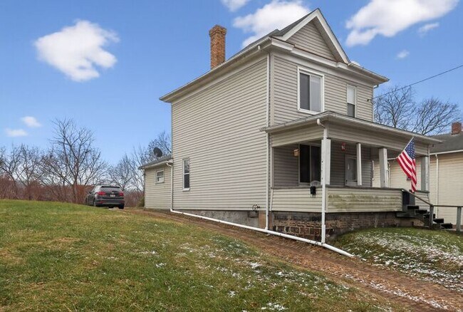 1220 Erie St in East Liverpool, OH - Building Photo - Building Photo