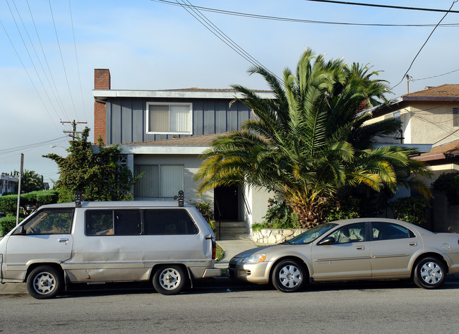 4102 W 118th St in Hawthorne, CA - Building Photo - Building Photo