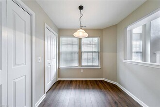 108 White Cedar Ln in Yorktown, VA - Building Photo - Building Photo