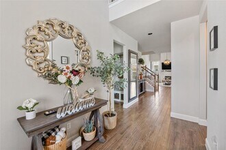5834 Casstello Dr in Round Rock, TX - Foto de edificio - Building Photo