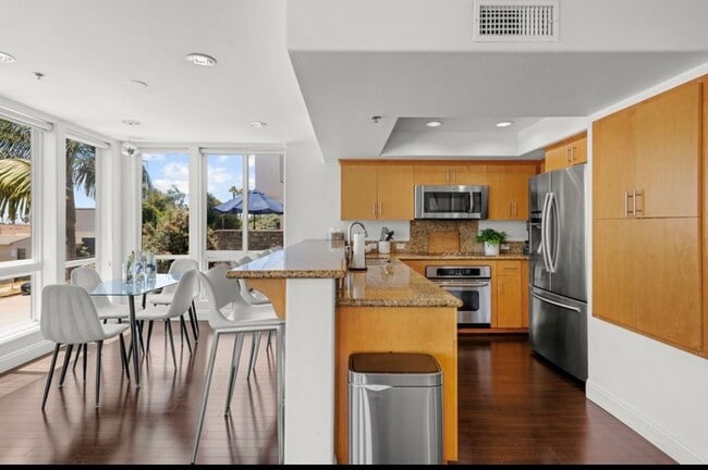 property at 924 Hornblend St