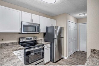 Links at Windsor Parke in Jacksonville, FL - Building Photo - Building Photo