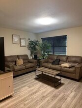 1604 SE Apache Ave in Stuart, FL - Building Photo - Building Photo