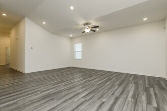 7018 Rochford Dr in Covington, GA - Building Photo - Building Photo