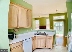 200 W Park Dr in Stafford, VA - Building Photo - Building Photo