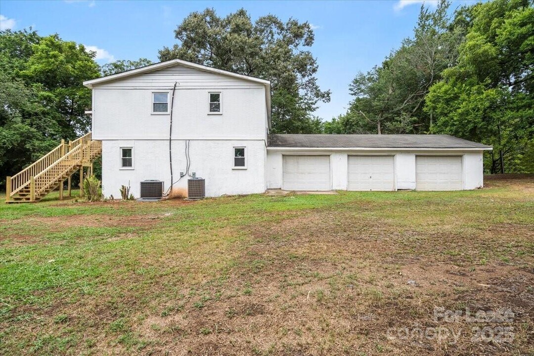 2519 Marble St in Newton, NC - Building Photo