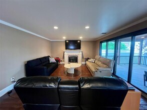 33 Waterford Rd in Island Park, NY - Building Photo - Building Photo