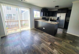 1777 Spinnaker St in Pingree Grove, IL - Building Photo - Building Photo